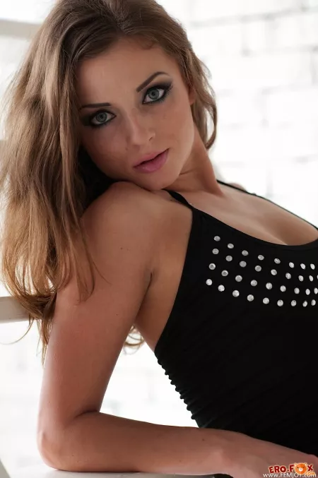 Молли В: Страсть и мода в стиле гламура